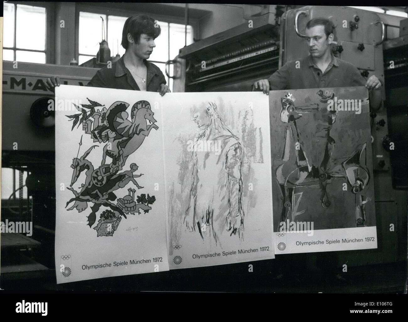 Febbraio 02, 1970 - Questi manifesti da Charles Lapicque, Oskar Kokoschka, e Marino Marini(rispettivamente da sinistra a destra) sono state ma pochi che pubblicizzati i Giochi Olimpici di Monaco. Essi dovevano essere impiccati in centri culturali come musei, ambasciate, Istituti Goethe e di altre istituzioni in tutto il mondo, Foto Stock