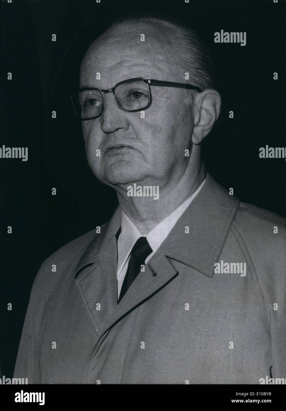 Giugno 06, 1972 - Versione di prova nazista in Hamburg: dopo il procedimento preliminare per un periodo di dodici anni, ora Dr. Ludwig Hahn DR. LUDWIG Foto Stock Giugno 06, 1972 - Versione di prova nazista in Hamburg: dopo il procedimento preliminare per un periodo di dodici anni, ora Dr. Ludwig Hahn DR. LUDWIG Foto Stock