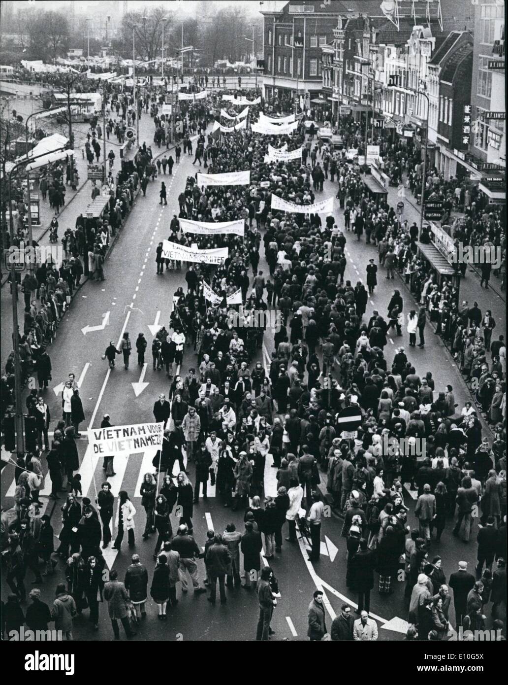 Gen 01, 1973 - la più grande manifestazione contro Nixon a Utrecht. La più grande dimostrazione dopo la II guerra mondiale ha avuto luogo. Un Foto Stock