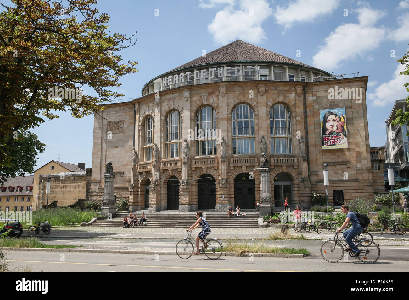 Teatro di Friburgo si trova nel centro di Freiburg im Breisgau, una città nella parte sud-occidentale della Germania. Foto Stock