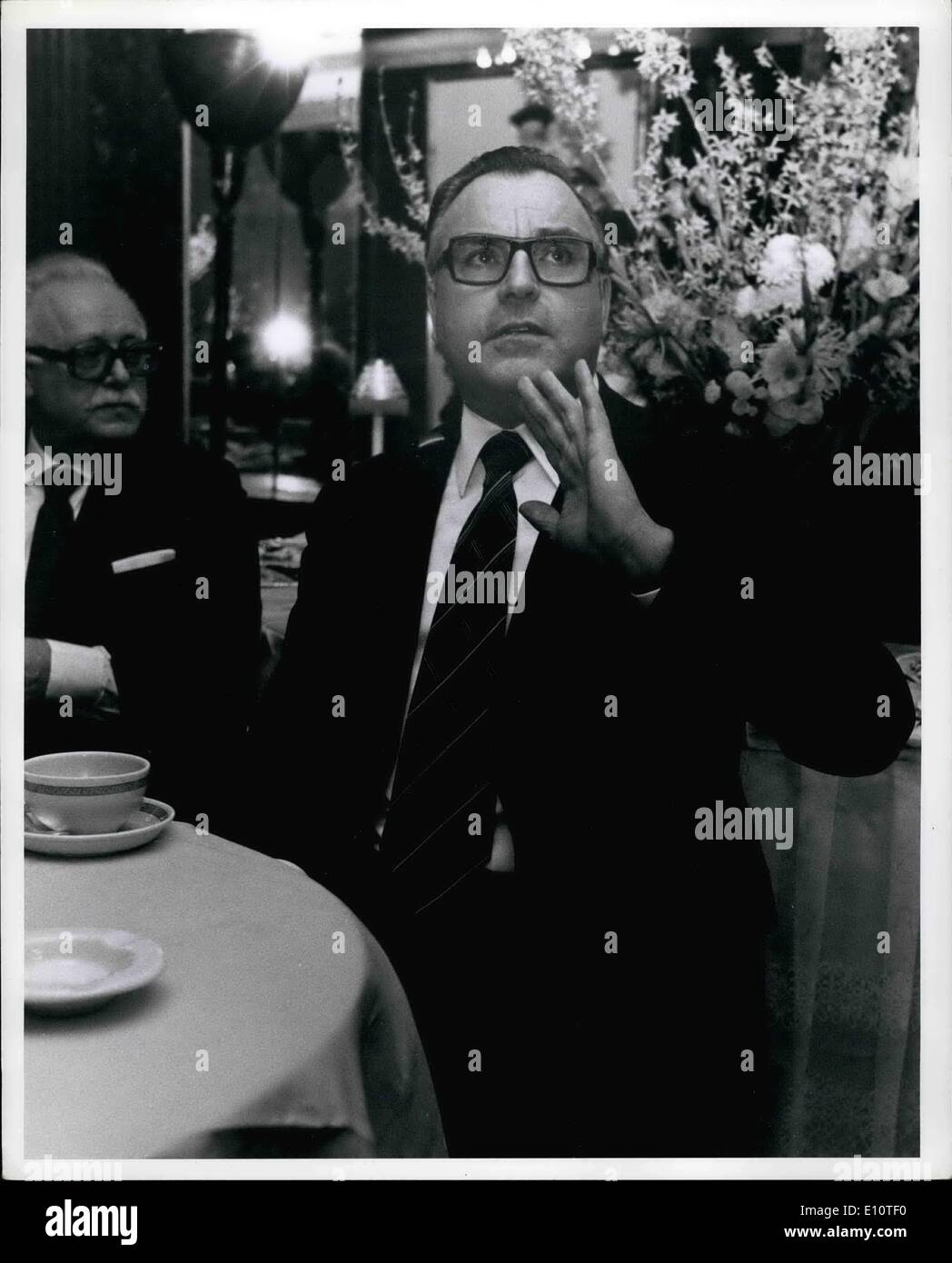 Febbraio 02, 1974 - West tedesco leader dell opposizione, Presidente della CDU DR. HELMUT KOHL a sua conferenza stampa presso il Waldorf Astoria, 15 febbraio 1974. Foto Stock
