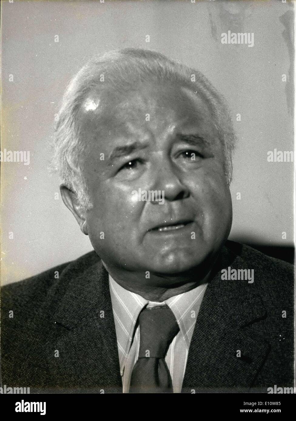 Apr. 16, 1974 - il sig. Emile Muller (nella foto), Sindaco di Mulhouse, è il candidato che il democratico il movimento socialista ha scelto di essere il loro candidato per le elezioni presidenziali. Egli ha tenuto una conferenza stampa questa mattina all'Assemblea nazionale. Foto Stock