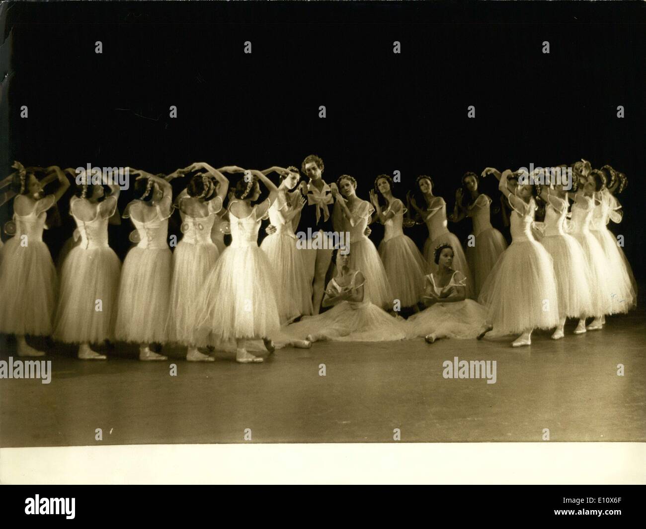 Lug. 15, 1974 - La Nazionale Cubana troupe di danza, guidato da star ballerino e coreografo, Alicia Alonso. Foto Stock