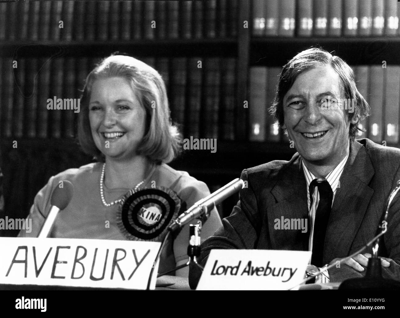 LORD AVEBURY e sua moglie KINA AVEBURY, al sedile a Orpington, Kent, al partito liberale conferenza stampa a Londra Foto Stock
