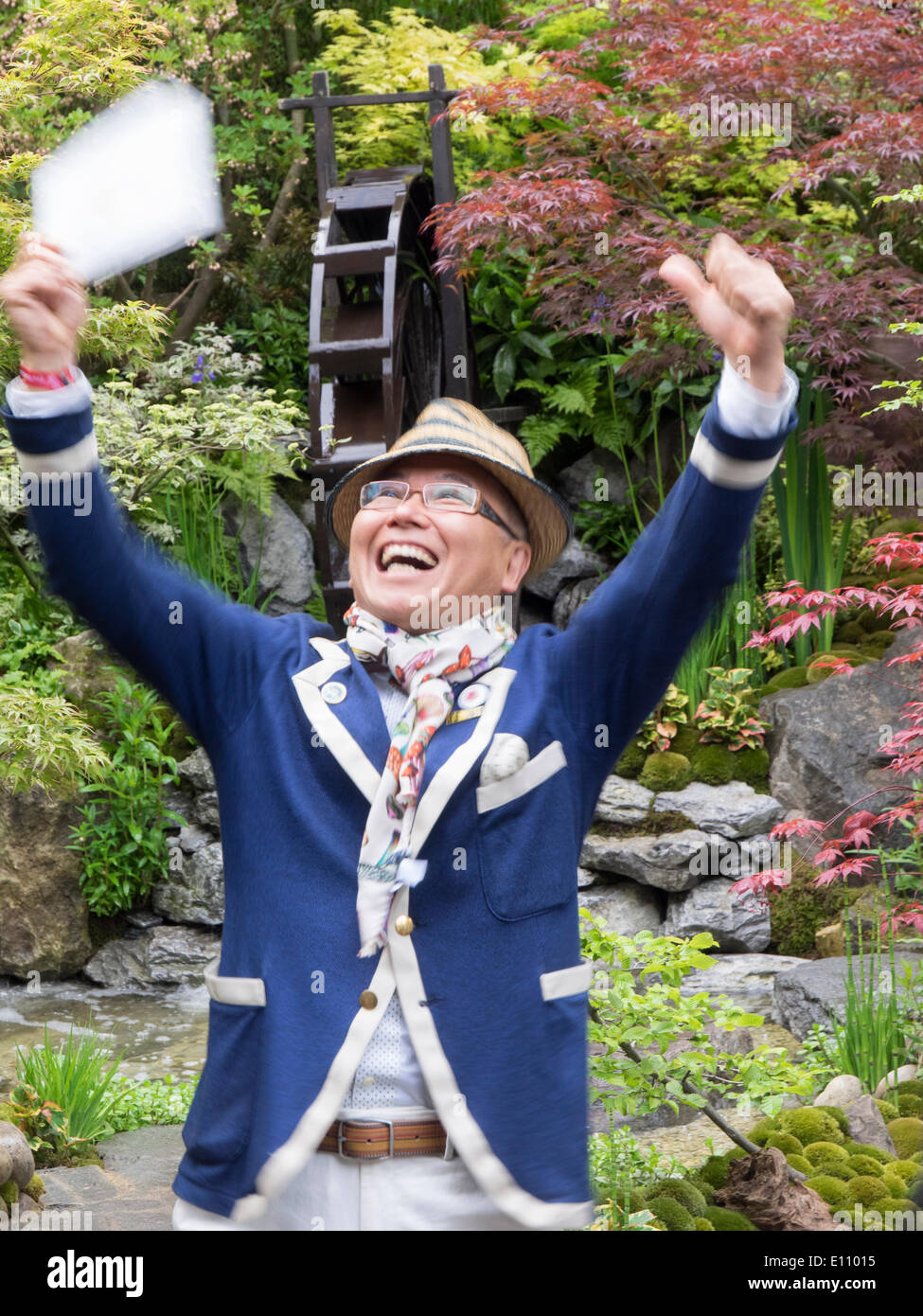 Londra, UK, 20 maggio 2014 RHS Chelsea Flower Show primo giorno. Il Togenkyo - un paradiso sulla terra giardino artigianale vince la medaglia d'oro e i migliori artigiani premio giardino. Progettato dal signor Kazuyuki Ishihara molto popolare di carattere alla mostra. Credito: Ian Thwaites/Alamy Live News Foto Stock