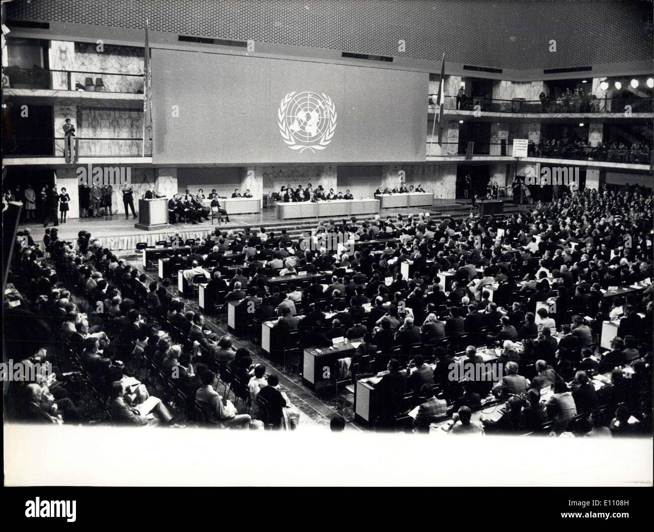 Nov. 05, 1974 - Roma, 5.11.74 ? Il Cibo di ONU ed Organizzazione di Agricoltura Conferenza mondiale sull'alimentazione è stato inaugurato oggi presso il Palazzo dei Congressi a Roma con la partecipazione di 140 nazioni. OPS: vista generale della conferenza. Foto Stock