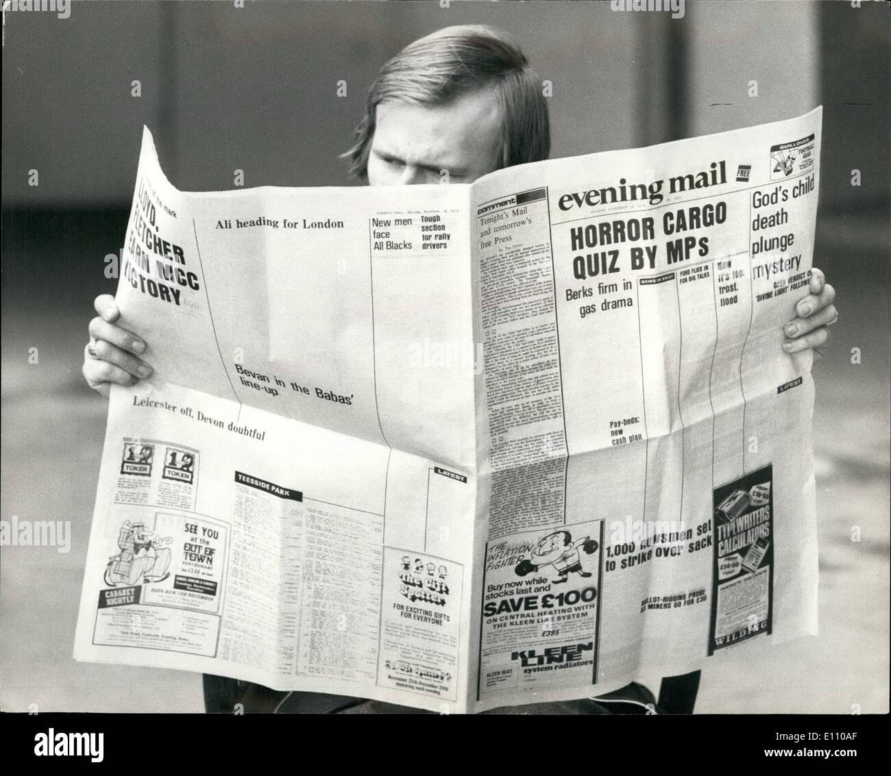 Nov. 11, 1974 - notizia solo: il motivo per cui questo giornale ha dovuto ricorrere alla notizia solo è che i giornalisti sono in azione industriale con il management. L'Unione Nazionale dei Giornalisti (N.U.J.) perseguono una richiesta di aumento salariale fino a 3.31 settimanale. Il N.U.J. hanno incaricato i loro membri a rifiutare di gestire la copia non è scritto dai propri soci. Foto Stock