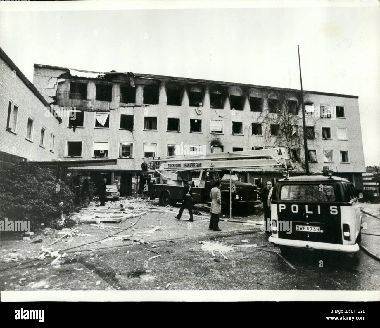 Apr. 04, 1975 - Terroristi Blow Up Embassy West Ambasciata Tedesca a Stoccolma. foto dopo essere scosso dalle due esplosioni, Foto Stock