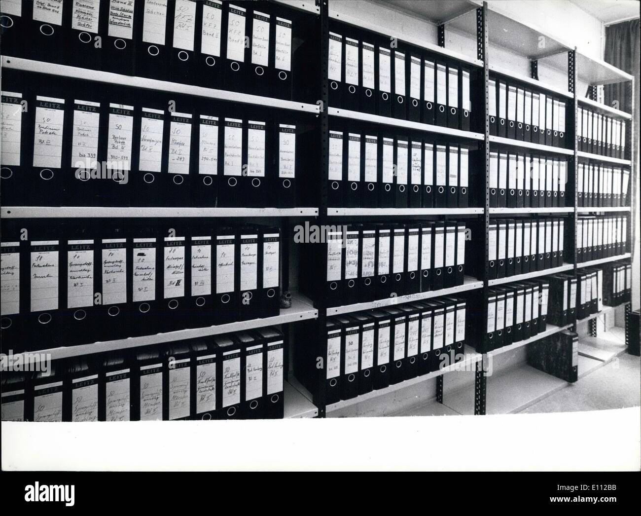 05 maggio 1975 - 21 Maggio: avvio del processo contro esponenti della Baader Meinhof/gruppo di Stoccarda il 21 Maggio,1975, i procedimenti contro esponenti della Baader Meinhof/gruppo inizierà a Stoccarda. Circa 500 i testimoni e i periti saranno sentiti durante questo processo che avrà tra i 6 e i 18 mesi Foto Stock