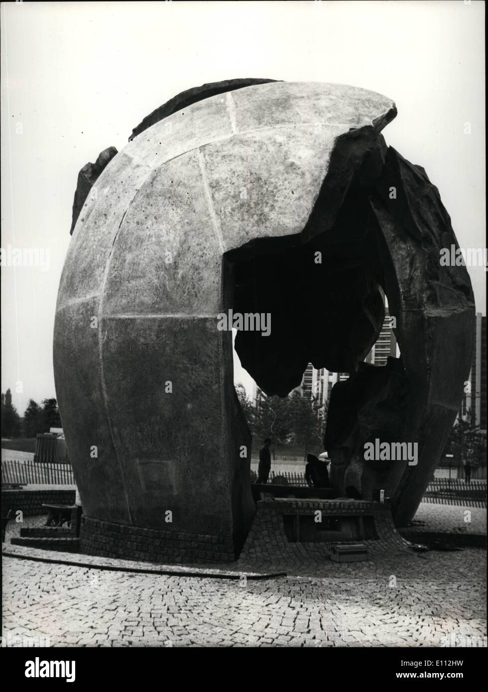 05 maggio 1975 - Monumento alla Resistenza Francese - Marcatura trentesimo anniversario della vittoria sulla Germania il 7 maggio 1945. Il Memorial, cast Foto Stock
