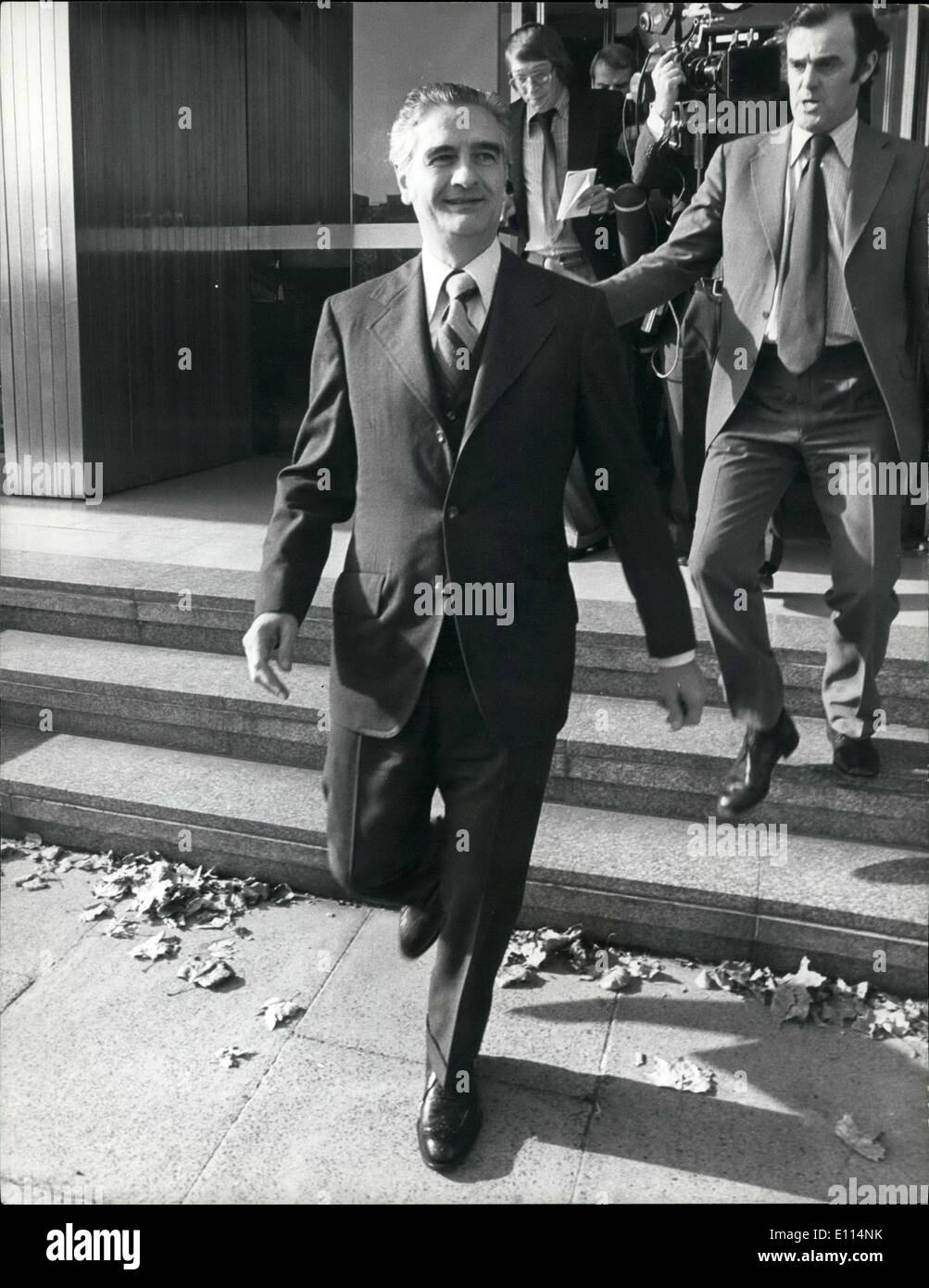 Nov. 11, 1975 - importanti trattative sul futuro della Chrysler's operazioni in Gran Bretagna - Il governo refilato più vicino verso un accordo Foto Stock