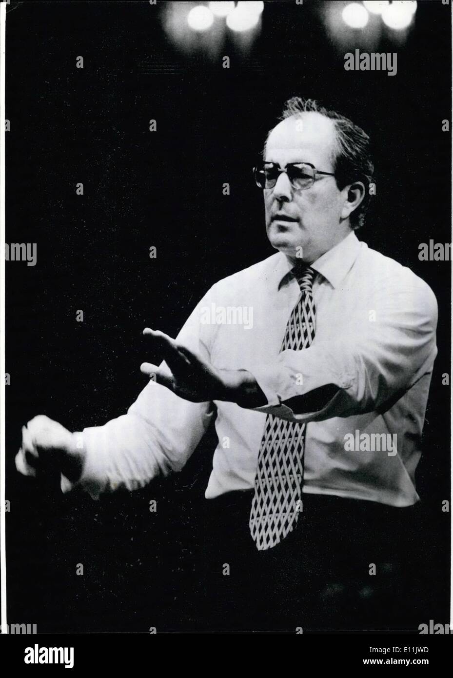 Agosto 08, 1978 - 55th compleanno di Wolfgang Sawallisch : A 26 agosto 1978 Wolfgang Sawallisch il ben noto conduttore celebra il suo 55º compleanno. Dopo aver presentato la sua immatricolazione in poi Wittelsbacher palestra nella sua nascita-città Monaco di Baviera/Germania occidentale ha avuto una istruzione privata in musica il suo esame la carta ha fatto dopo il suo ritorno dalla guerra-cattività anche a Monaco di Baviera nell'autunno dell'anno 1945 Foto Stock