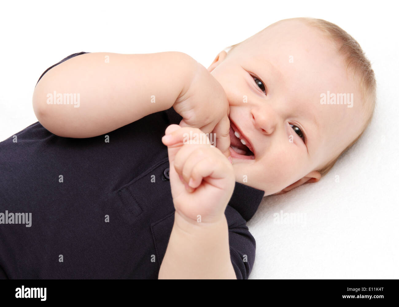 Bambino che ride Foto stock - Alamy