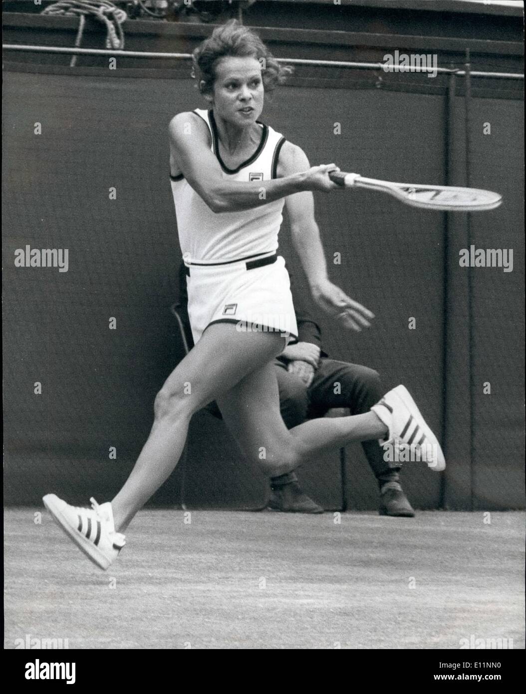 Lug. 07, 1979 - i battenti Aussie: onorevole Evonne Cawley ha avuto una partenza bruciante in tutti i giochi in questo anni campionati di Wimbledon. Ieri lei thashed Virginia Wade il Britannico No. 1 6-4 6-0. Lei gioca ora Chris Lloyd in semi-finale. Foto Stock