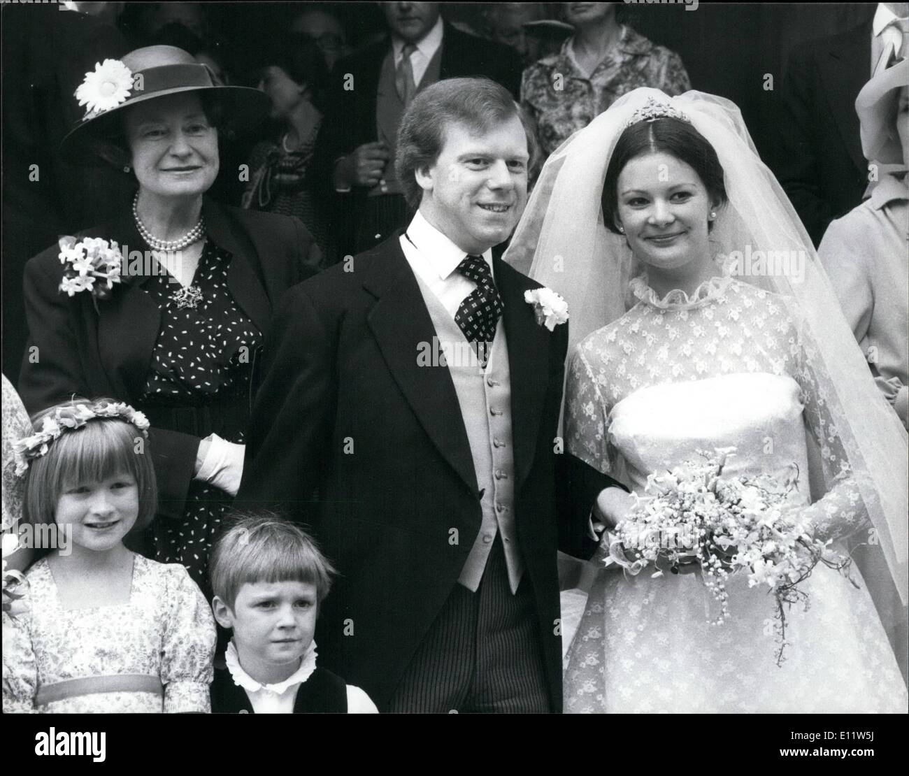 Apr. 26, 1980 - 26 Aprile 1980 figlio di Airey Neave, Patrick Neave sposi Ã¢â'¬â€oe Lady arioso, vedova del Sig. Airey Neave, frequentando Foto Stock