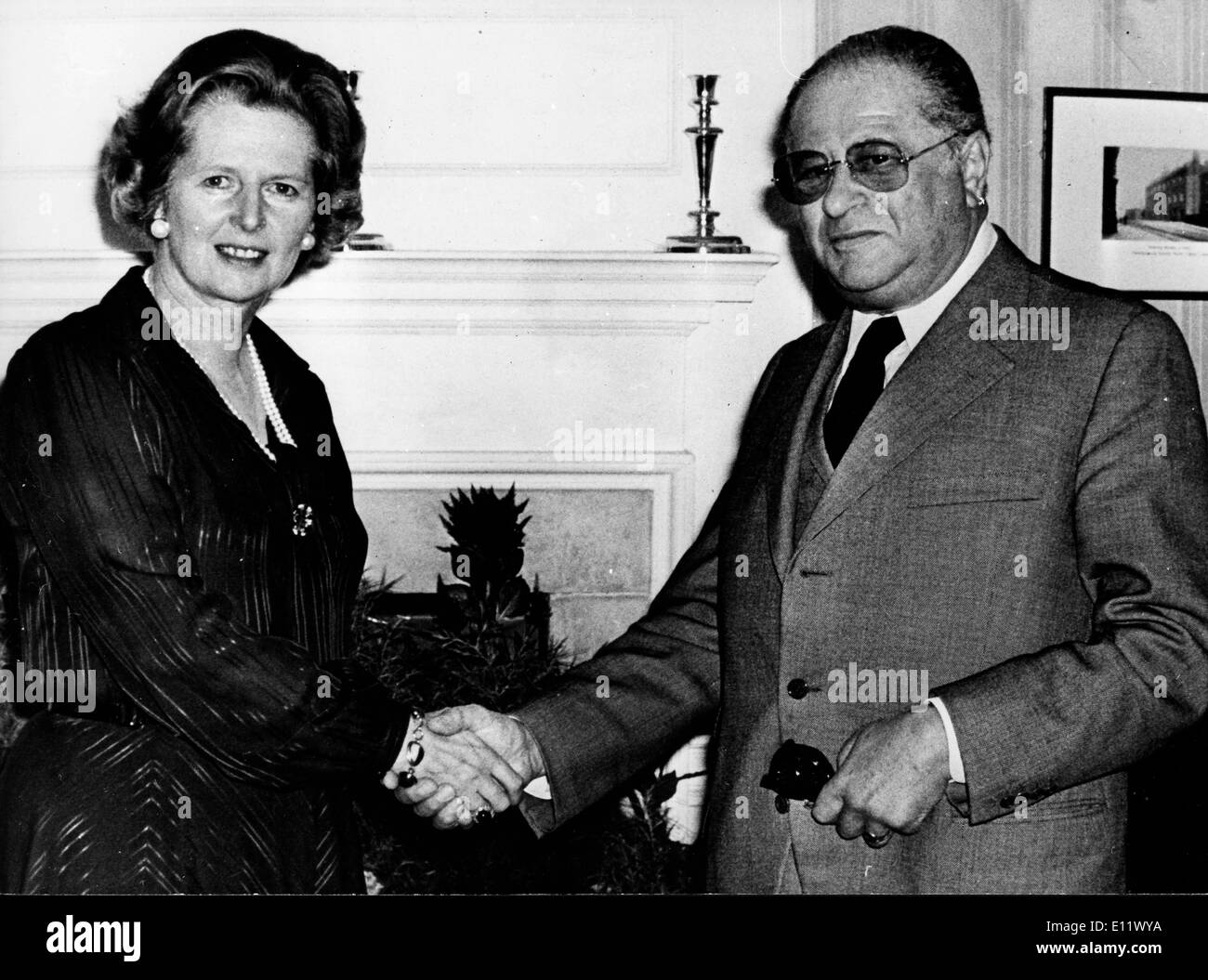 Il Primo Ministro Margaret Thatcher con Bruno Kreisky Foto Stock