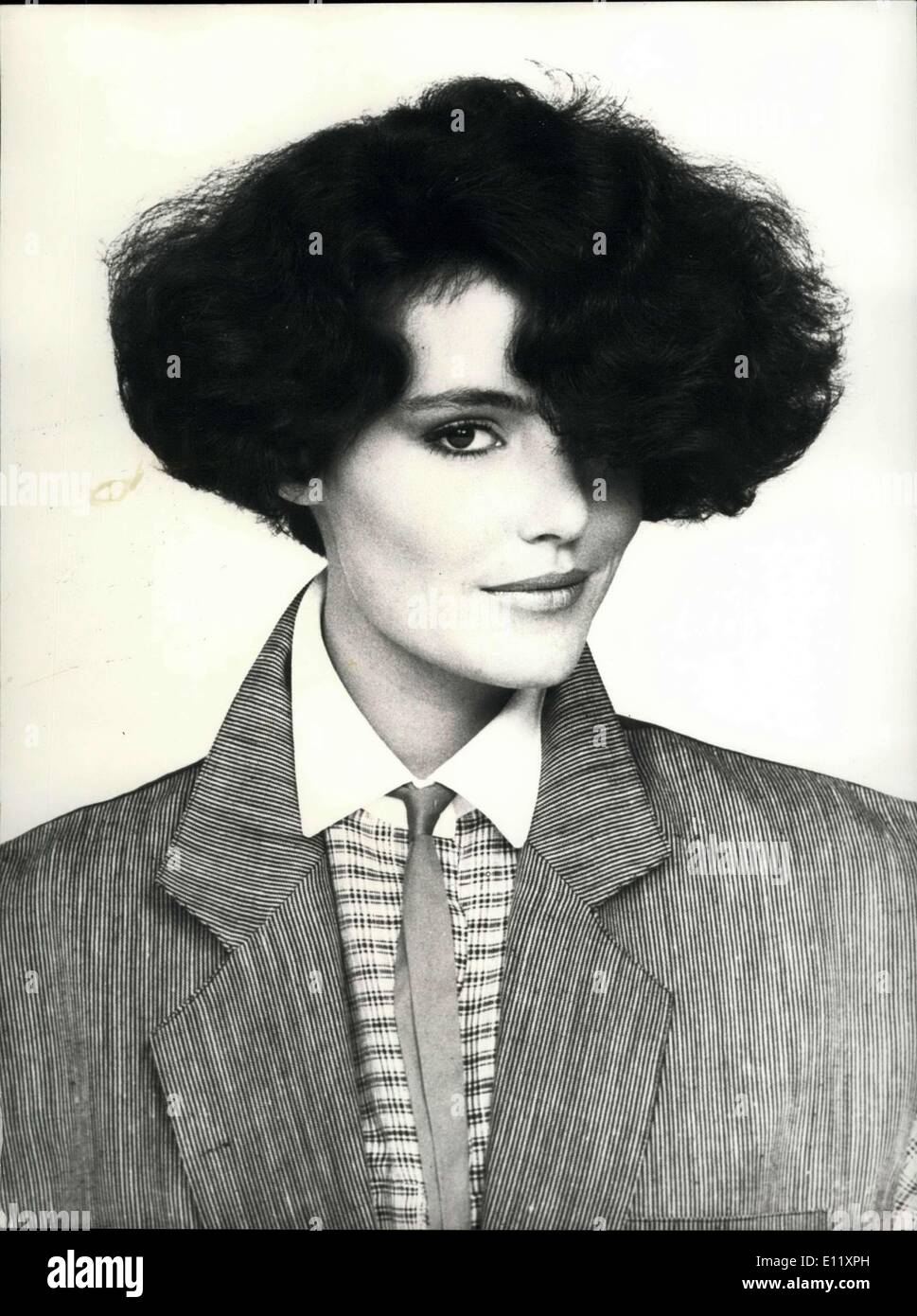 Febbraio 17, 1981 - Patrick Ales Haute-Couture acconciatura chiamato ''l'ambiguo' Foto Stock