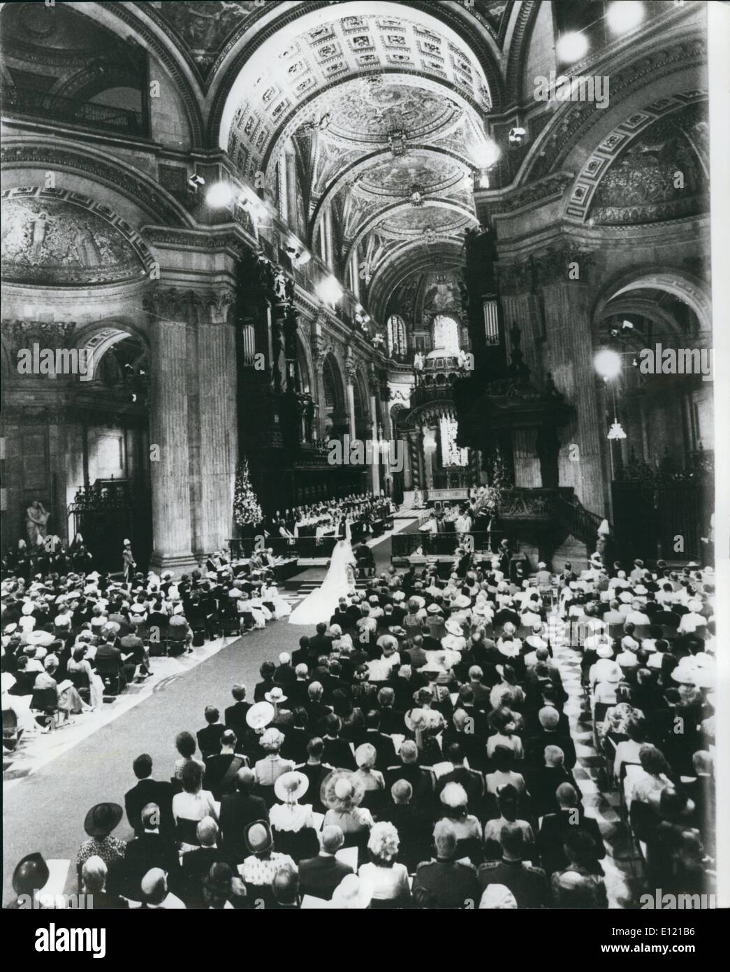 Lug. 07, 1981 - Il Royal Wedding: una vista generale durante il matrimonio del principe Charles e Lady Diana in San Paolo oggi Cattedrale. Foto Stock