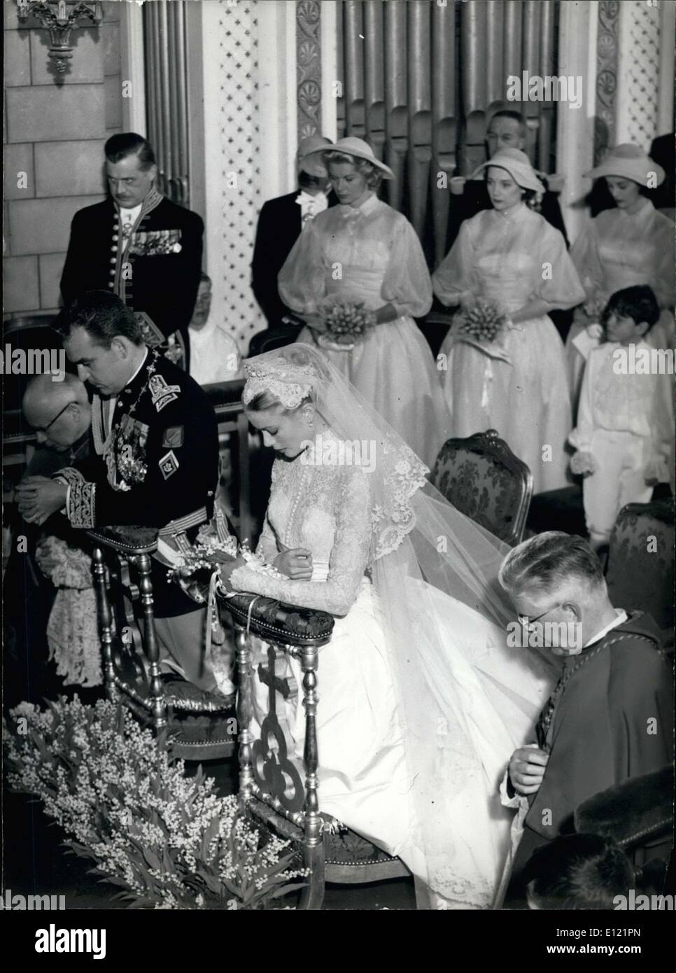 Sett. 15, 1982 - Il matrimonio religioso cerimonia per il Principe Ranieri e Grace Kelly si è tenuto a Montecarlo della cattedrale in aprile 19th, 1956. Foto Stock