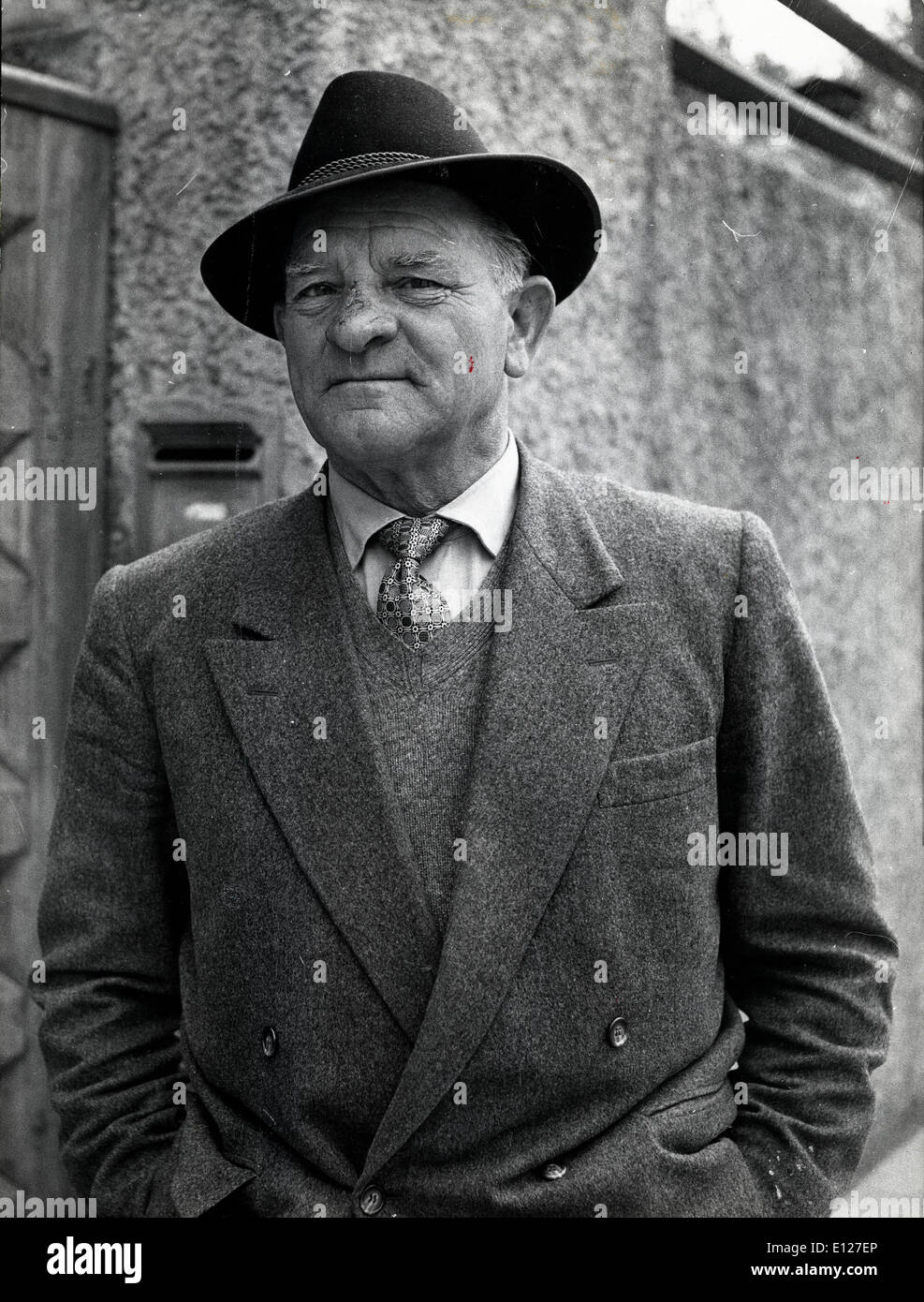 Apr 01, 2009 - Londra, Inghilterra, Regno Unito - Josef 'EPP'' Dietrich (28 maggio 1892ÐApril 21/22, 1966) era un tedesco Waffen-SS generale un SS-OberstgruppenfŸhrer, e uno dei più vicini agli uomini di A. Hitler. Per i suoi servizi di guerra, egli è solo uno dei 27 uomini di essere insignito del cavaliere della croce La croce di ferro con foglie di quercia, spade e diamanti. (Credito Immagine: KEYSTONE Pictures USA/ZUMAPRESS.com) Foto Stock
