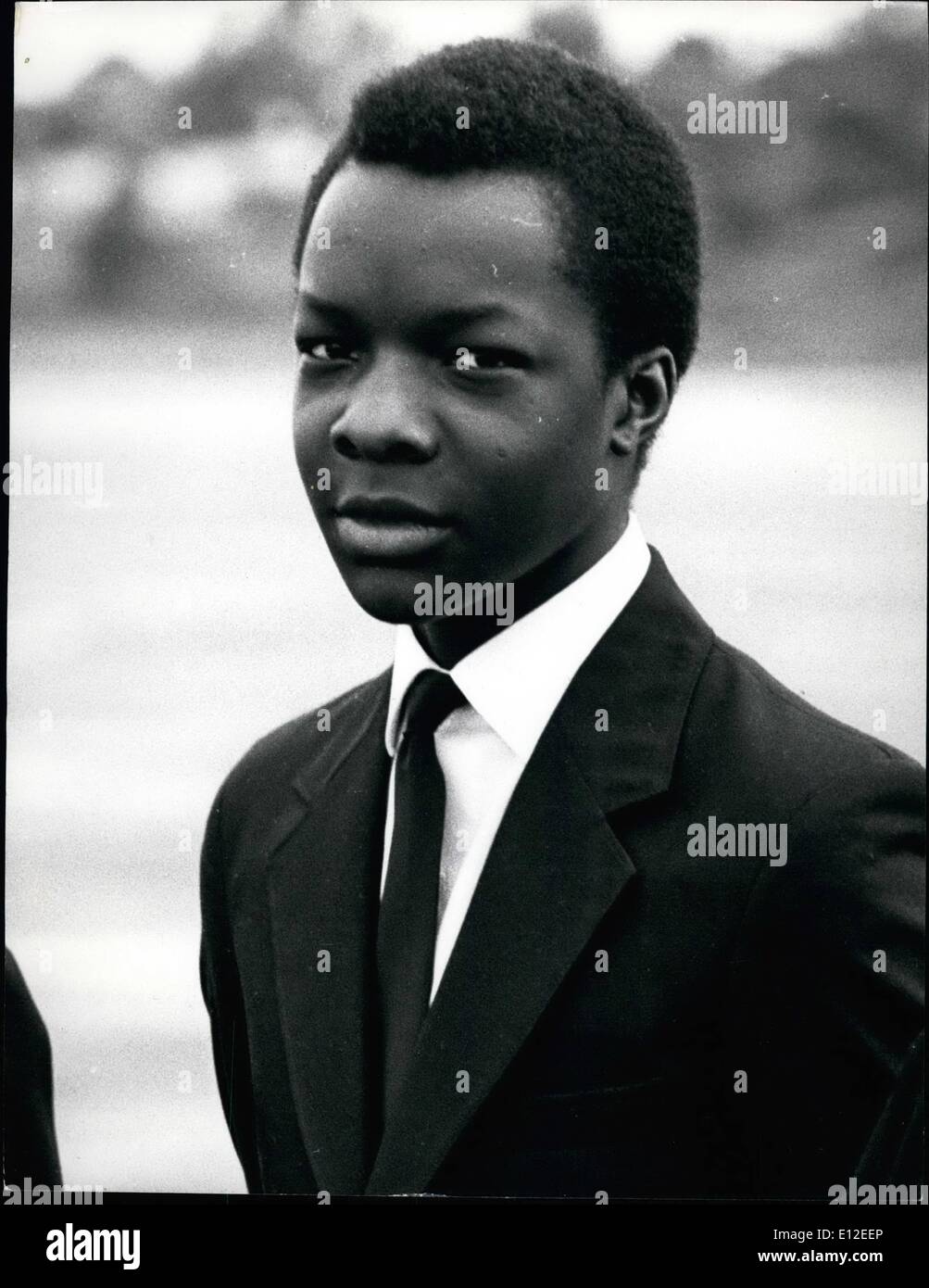 20 dicembre 2011 - Il Principe Ronald Mutebi, figlio ed erede del compianto Kabaka se il Buganda, H.H. Sir Edward Mutesa Fredeerick II. nato kAMPALE, 1955. attualmente studiato in Inghilterra. Sua madre è la signora Sareh Kisosonkole. I regni di Uganda sono state vietate nel 1966. Foto Stock