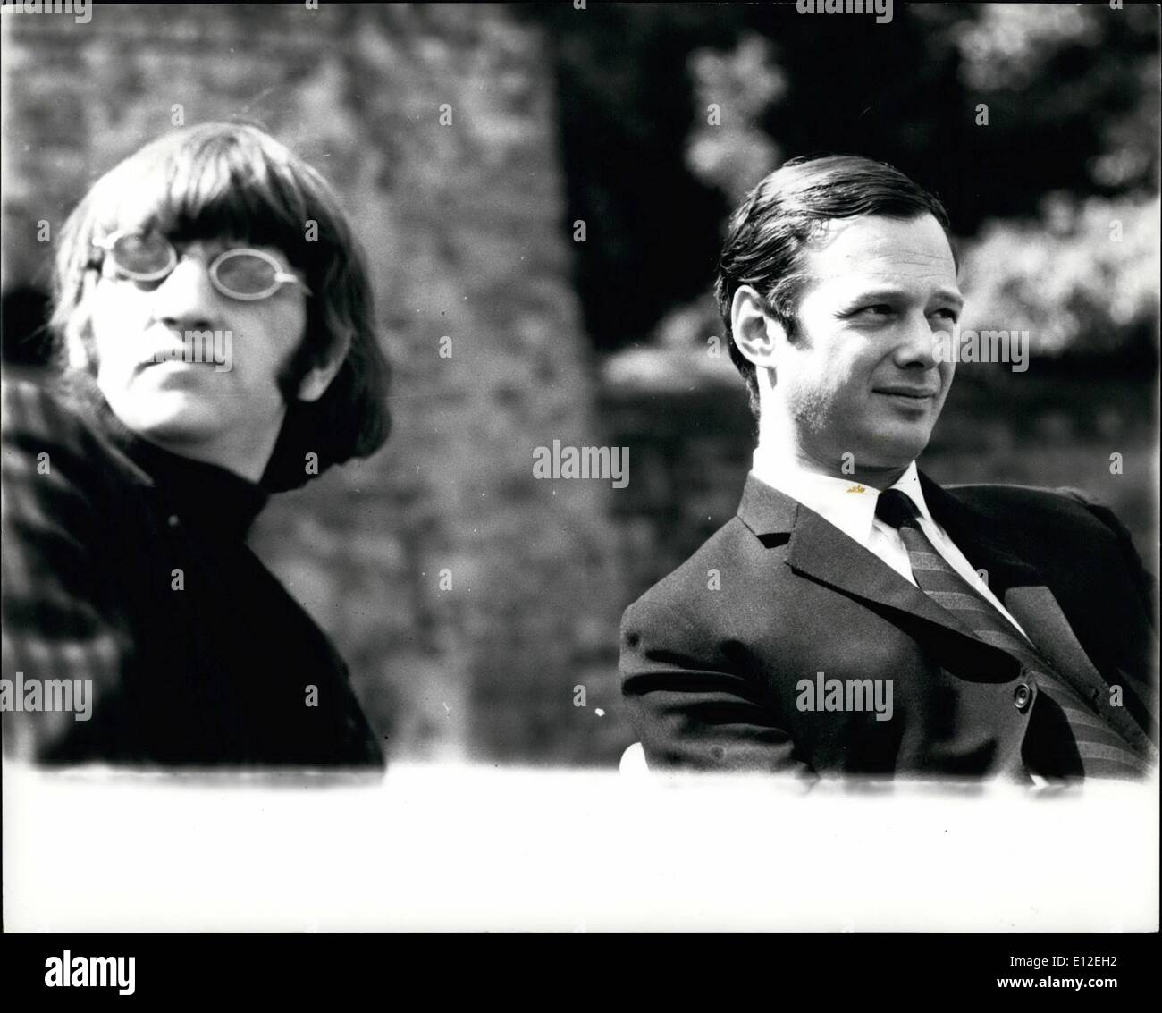 16 dic 2011 - Brian Epstein e Ringo Star. Foto Stock