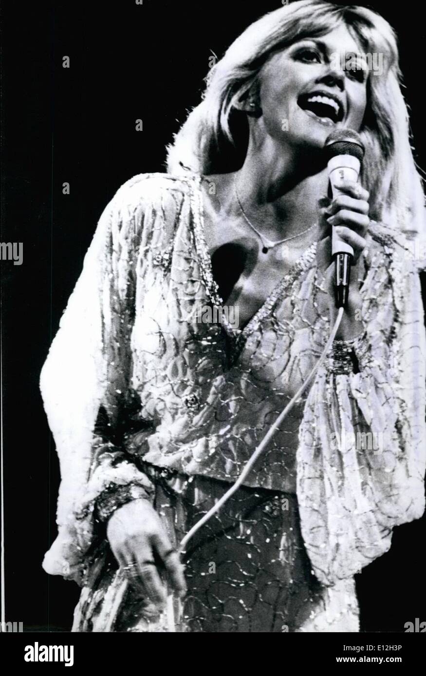 Gen 03, 2012 - Olivia Newton-John diede il suo debutto in Occidentale-germania: La prima apparizione in Occidentale-germania di Olivia Newton-John, la nuova stella DA STATI UNITI D'AMERICA, hanno avuto luogo in questi giorni a congressi centro di Amburgo. Il partner del pubblico-favourite John Travolta intendono arruolarsi con la sua prima mostra in Occidentale-germania per il paese americano- e popmusic e per il suo nuovo film ''grasso''. Mostra fotografica di Olivia Newton-John durante il suo show in Hamburg/Occidentale-germania, che ha avuto luogo nella cornice di una Europa tour americano di star. Foto Stock