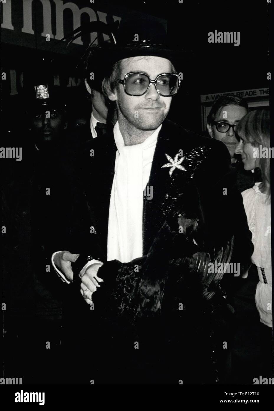 Febbraio 24, 2012 - Elton John, N.Y., ''Tommy'' Premiere Foto Stock