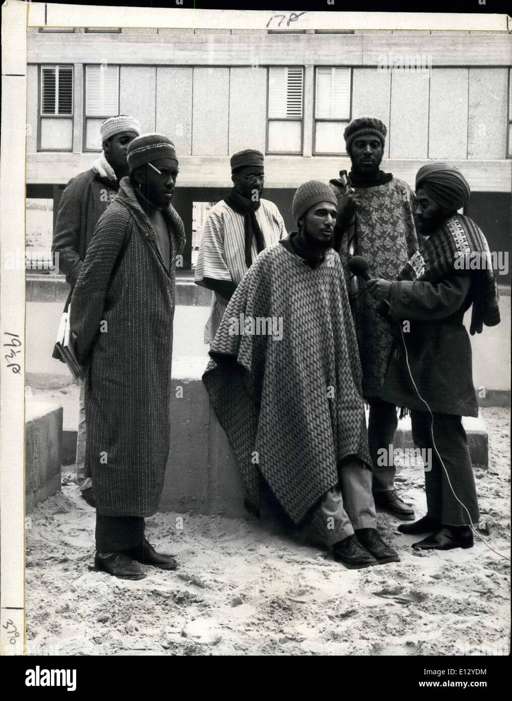 Febbraio 26, 2012 - Israele ebrei nero potrebbe avviare ''gara'' difficoltà: annuncio se la sempre presente la trebbiatrice di invasione del Regno Aran Repubblica e altri paesi del Medio Oriente non erano sufficienti, lo Stato di Israele sembra avere quello che potrebbe diventare un altro problema ancora con le mani in mano. Nel sud del paese, a Diamante - a due di alcune delle 25.000 persone-nel Negev - vi è una crescente comunità di cosiddetti Harbrews nero che affermare che essi, bot gli ebrei sono i discendenti degli antichi Harbrew gara Foto Stock