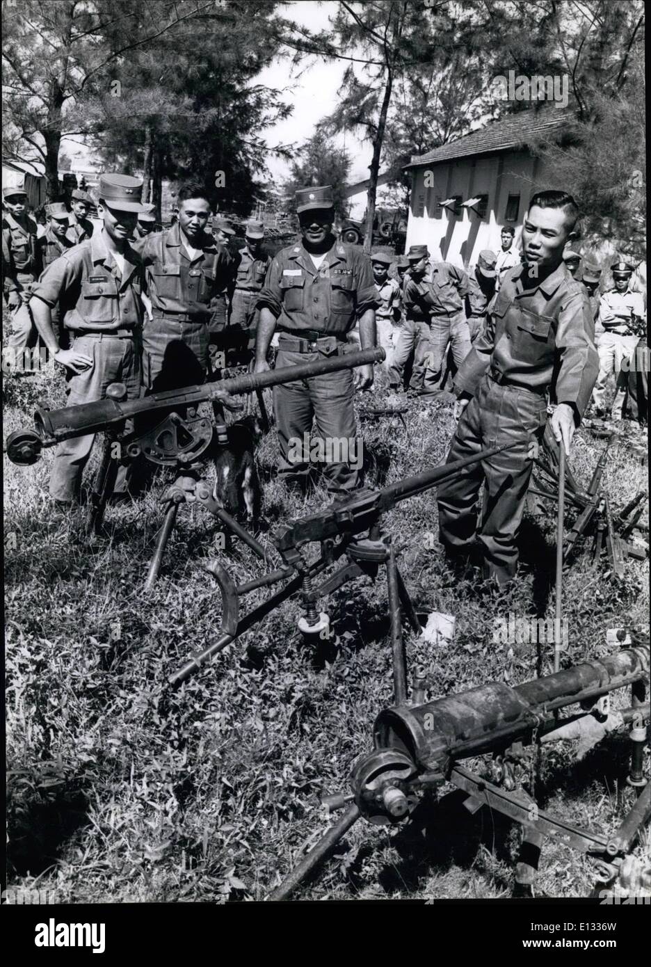 Febbraio 26, 2012 - Vietnam armi primitive vecchie armi francesi catturati dai guerriglieri (essi sono stati utilizzati in Indocina guerra), Foto Stock