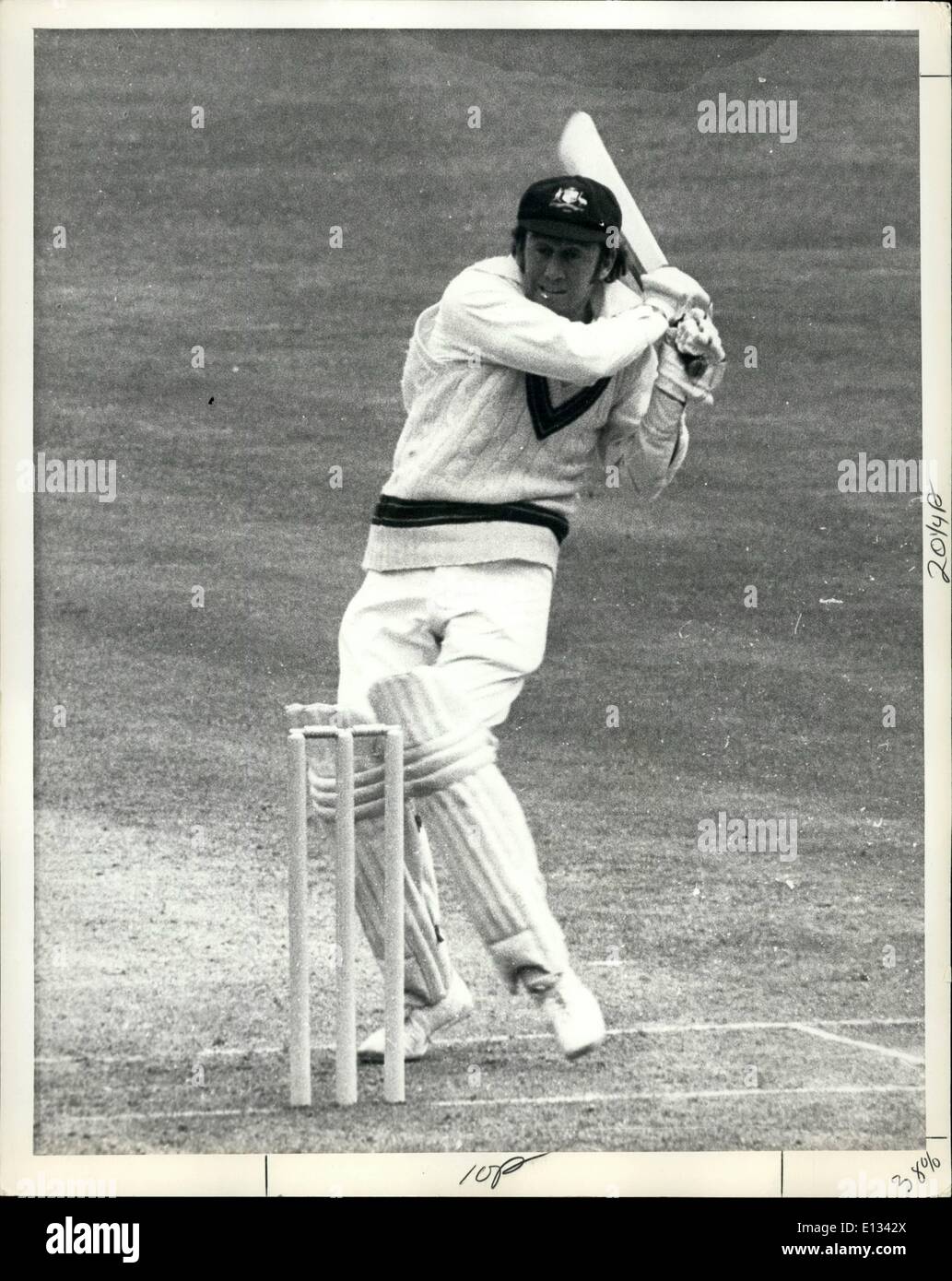 Febbraio 26, 2012 - Seconda prova: Chappell ganci: Australia Ian Chappell ganci a sfera da Inghilterra del John Snow durante la seconda giornata di gioco del secondo test match al Signore è oggi, Giugno 23 Foto Stock