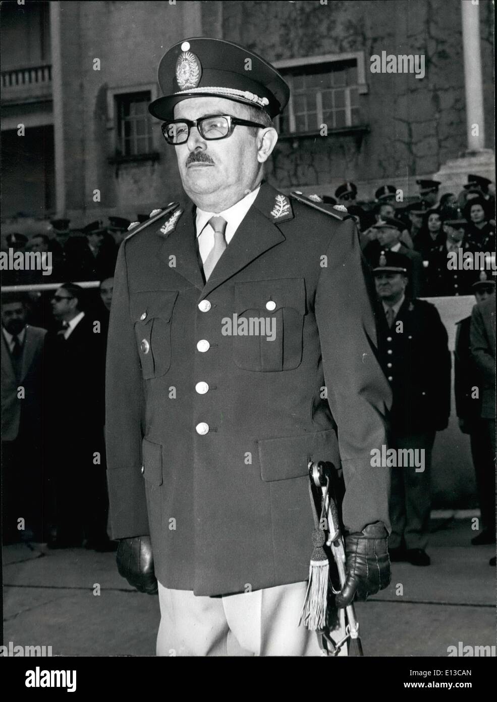 Febbraio 29, 2012 - Il nuovo comandante in capo delle Forze Armate di esercito: Buenos Aires, Maggio 20th, 1975, Trascendance è dato per il recente cambiamento ordinato dal governo argentino nelle forze armate - Annaya generale è stato improvvisamente sostituito come comandante in capo dell'esercito argentino dal generale Alberto Muma laplane - una delle sue prime cerimonie è stata la visita alla provincia di Tucuman dove l'esercito argentino continua la lotta contro la ''guerriglieri'' e a questo proposito è stato noto che extraofficialy Laplane Numa dovrà intensificare la lotta contro il terrorismo del i mancini più intensamente Foto Stock