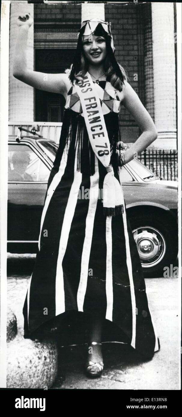 27 mar 2012 - Miss Parigi: Brigitte Konjovic, un giovane parigino di chi è sul suo modo di Accapulco, Messico competere per il titolo di Miss Universo entro questo mese come Miss Parigi. Foto Stock