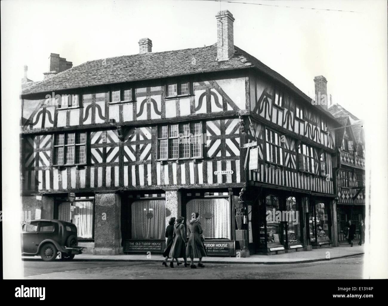 27 mar 2012 - Un Tudor House a Stratford-su-Avon : gran parte della città non è molto diverso da quello che deve essere stato in Shakespeare il momento case e negozi sono ancora Tudor nello stile e origine. Foto Stock