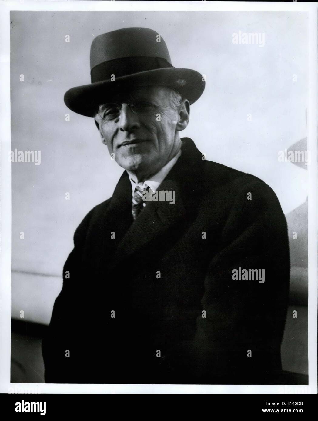 Mar 31, 2012 - Abraham Flexner 1866-1959: Insegnante - A.B John Hopkins Univ., 1886; A.M.Harvard, 1906; sul personale della Carnegie Fondazione per la promozione dell'insegnamento, 1908-12; segretario generale Istruzione bordo, 1917-28; direttore dell Istituto di Studi Avanzati, Princeton, 1930-39. Foto Stock