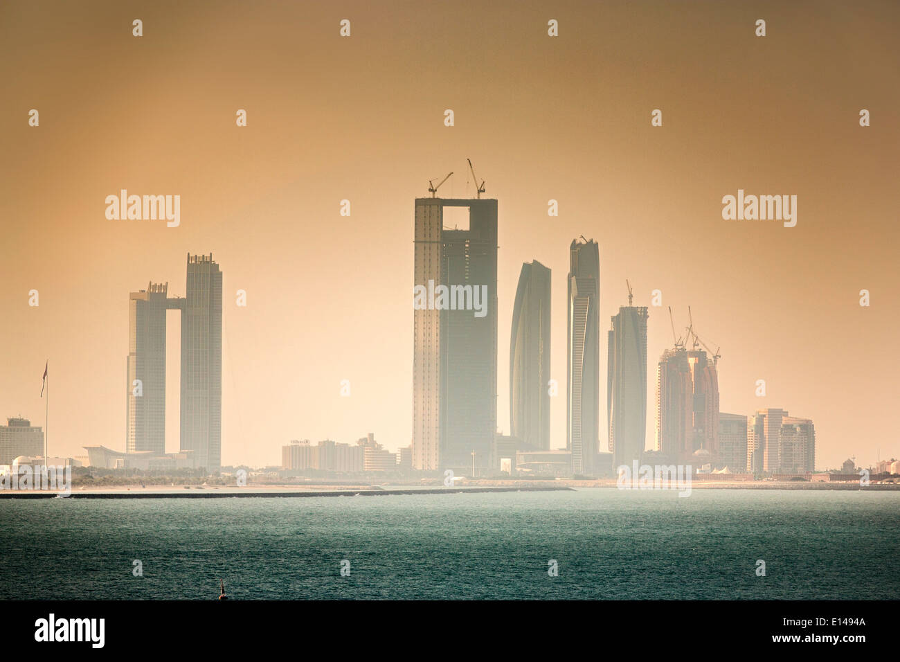 Emirati Arabi Uniti, Abu Dhabi Skyline Foto Stock