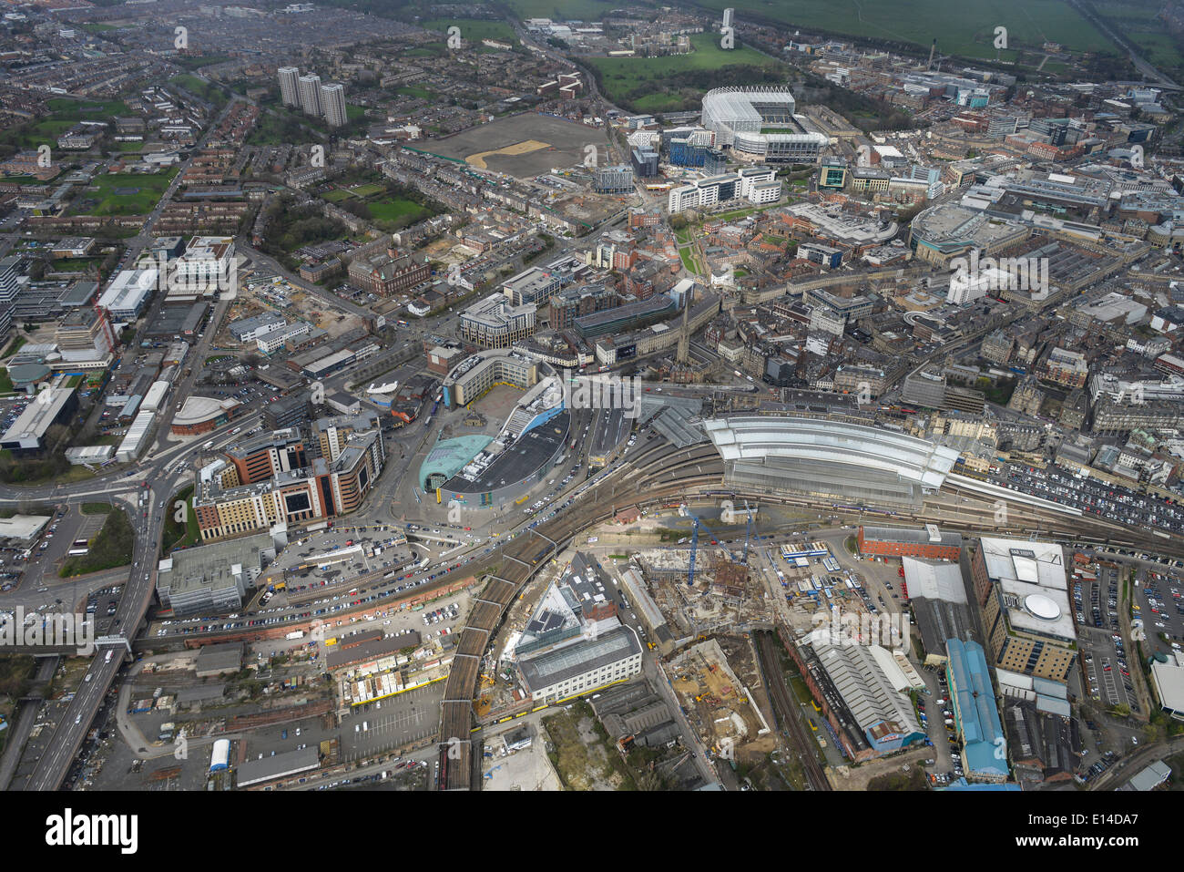 Un'immagine aerea guardando dal Newcastle stazione verso la fine Gallowgate di St James Park Foto Stock