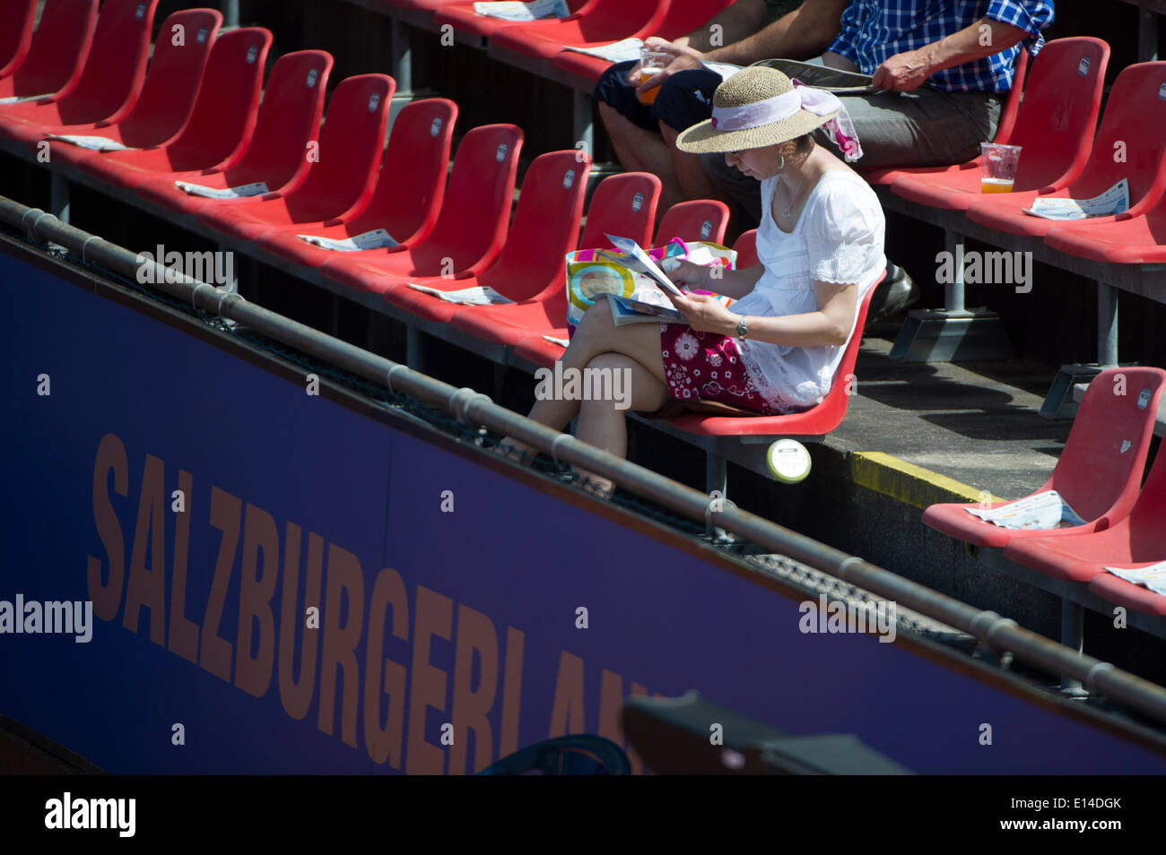 Bel tempo in Nuernberg, il sole splende Caroline Garcia (FRA) vs Karin KNAPP (ITA) Viertelfinale,WTA di ping-pong,Einzel, Nuernberg, tennis,WTA, Donna, 22.Maggio 2014, Foto Stock