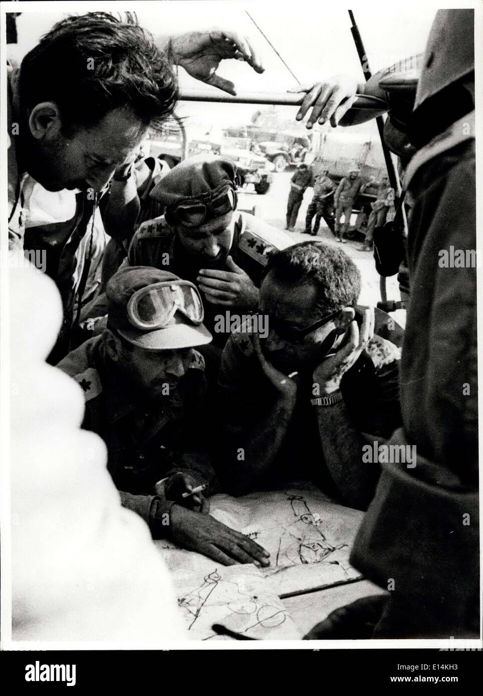 Apr. 05, 2012 - gen. Israele Tal 6 giorni di guerra 1967 (M) Gen. Gorodis- Gonen Samuel Foto Stock