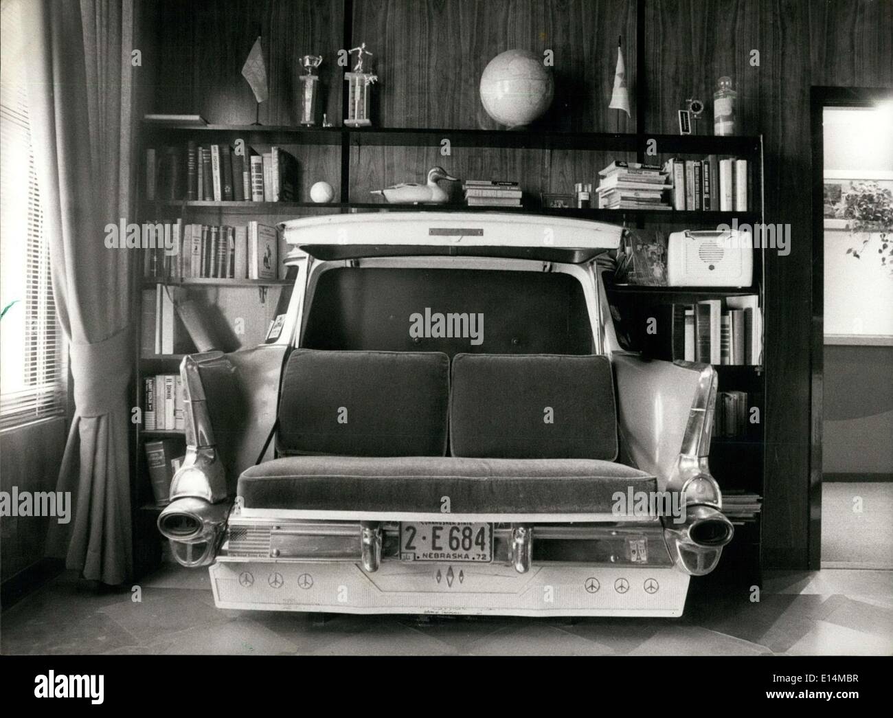 Apr. 05, 2012 - Un sogno auto in scaffale; il retro di questa Chevrolet, costruito in 1957, è stato costruire sullo scaffale di un agenzia di pubblicità a San Francisco da artista americano Phil Garner un bel posto in cui sedersi. Foto Stock
