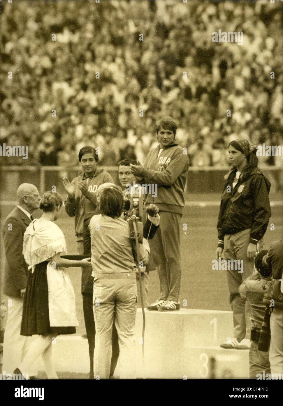 Apr. 12, 2012 - Tedesco Ruth Fuchs vince la medaglia d'oro alle Olimpiadi Javelin Monaco di Baviera Foto Stock
