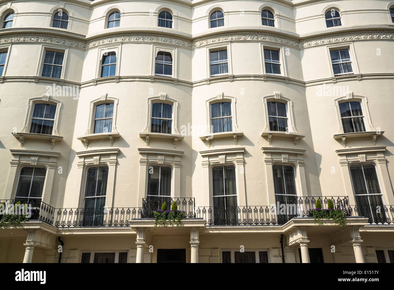 Grand Plaza Bayswater Serviced Apartments, Princes Square, City of Westminster, London W2, Regno Unito Foto Stock