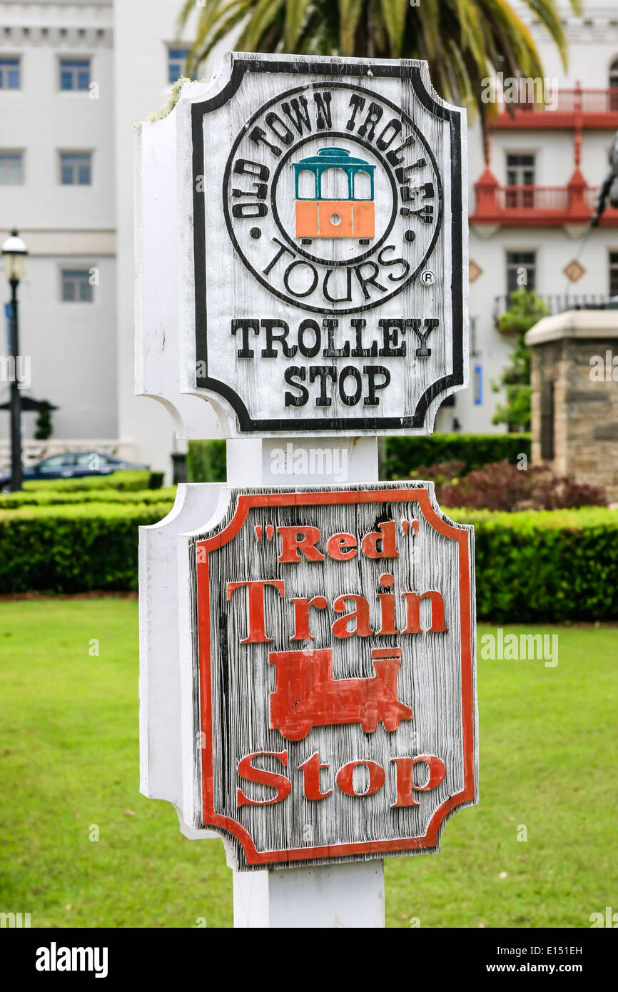 Old Town Trolley Tour e di arresto del treno in Sant'Agostino FL Foto Stock