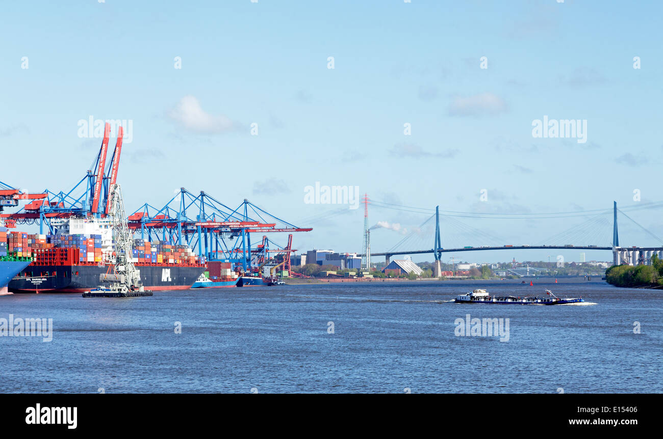 Container terminal Altenwerder (CTA), Ponte Koehlbrand, Amburgo, Germania Foto Stock