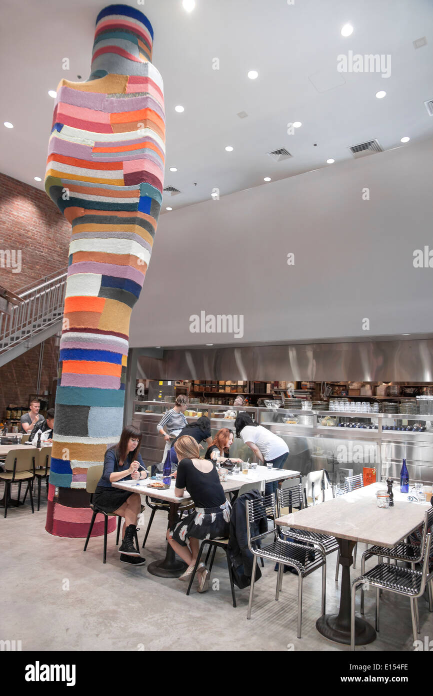 Rose Bakery nel Dover Street Market, NYC Foto Stock