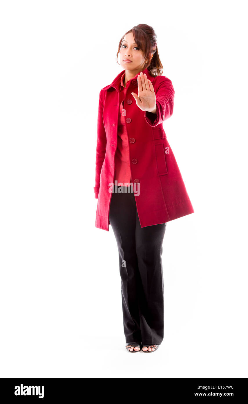 Indian giovane donna che mostra il gesto di arresto Foto Stock