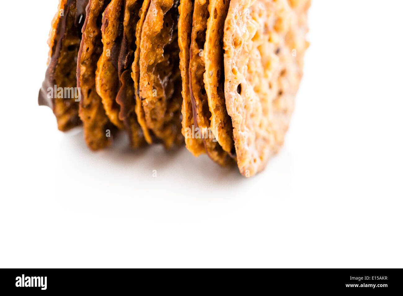 Gourmet il merletto di mandorle cookies sandwitched con il cioccolato. Foto Stock