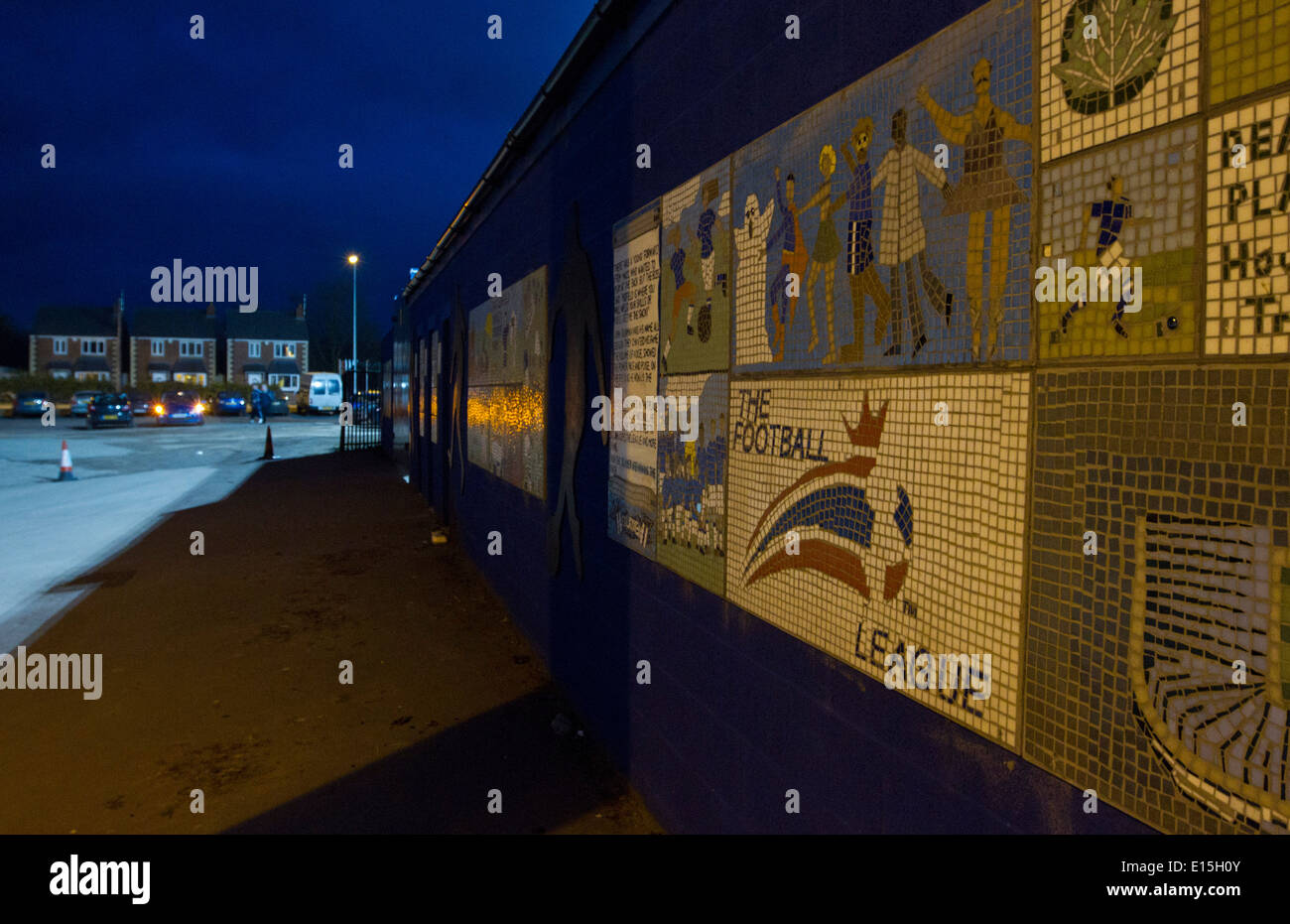 Fuori dallo stadio prima di Macclesfield Town host a Gateshead Moss Rose, Conferenza Premier League. Foto Stock