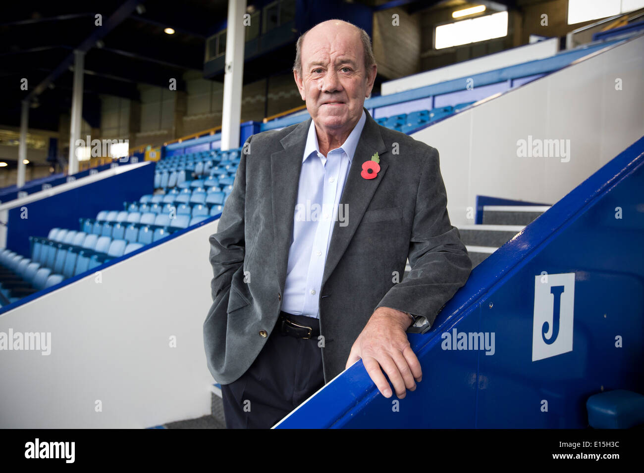 Ex Everton FC player e manager Howard Kendall, raffigurato presso il club di Goodison Park Stadium di Liverpool. Foto Stock