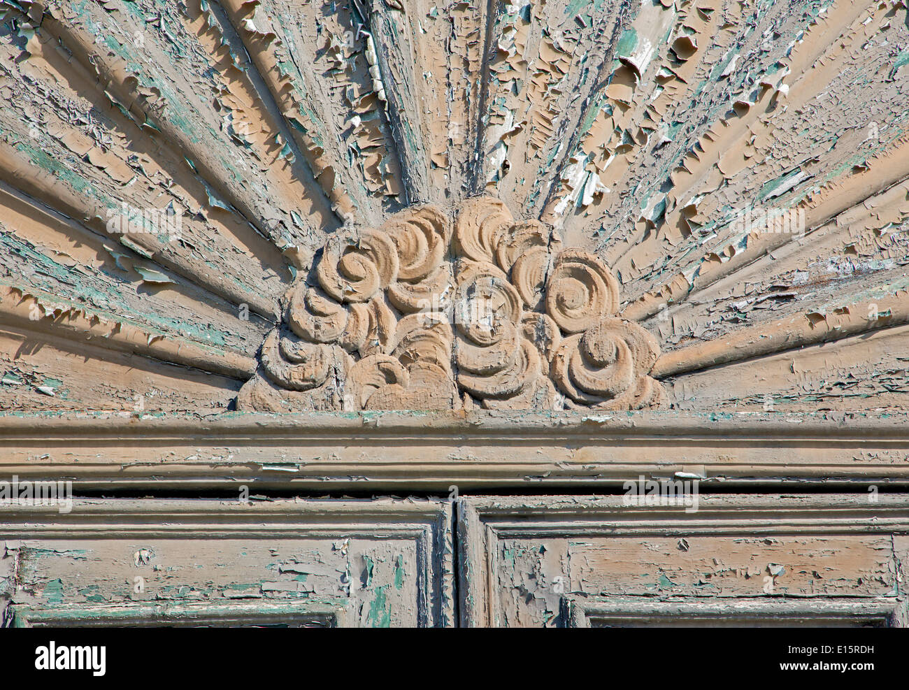 Lo sfondo da Venezia - rivestimento sulla porta vecchia Foto Stock